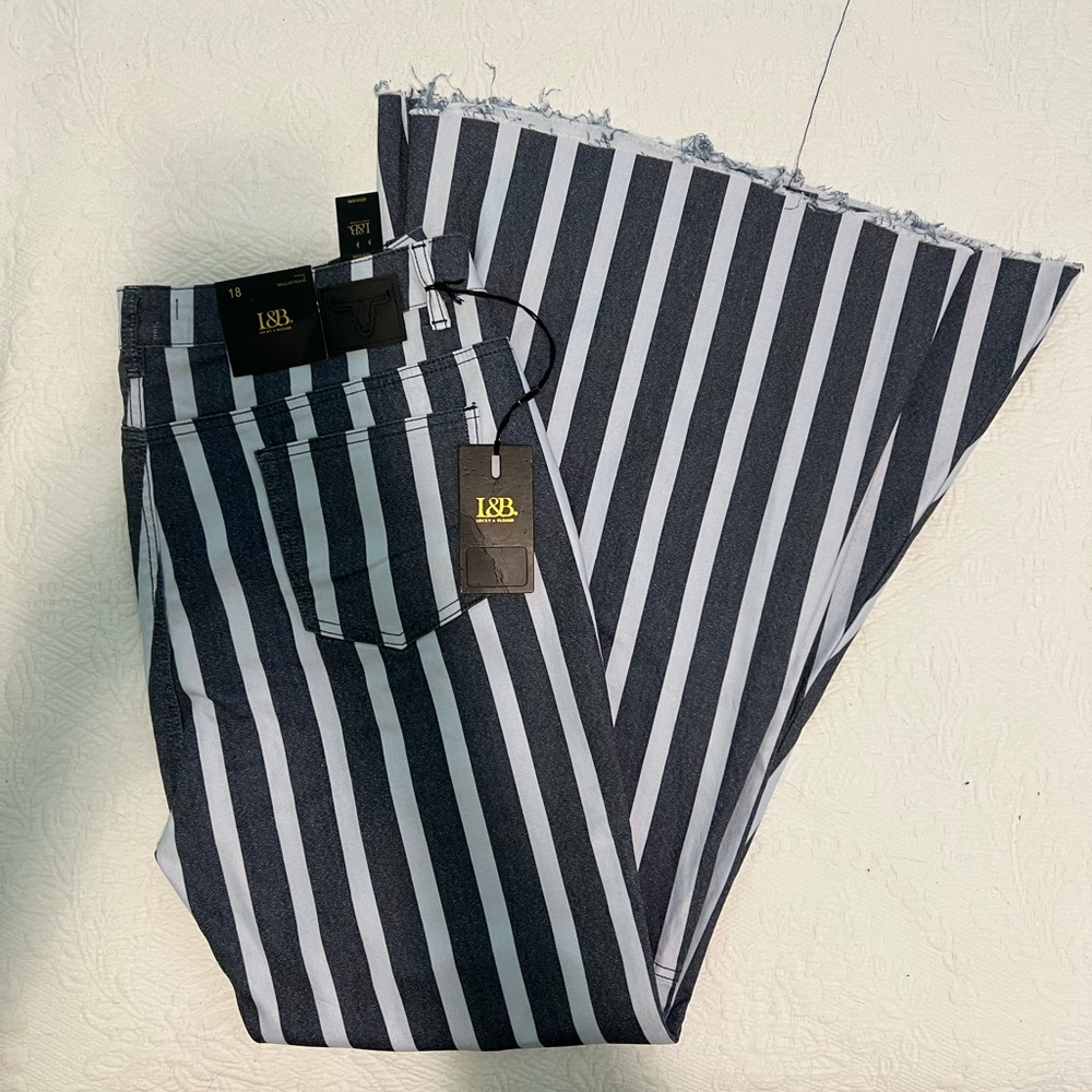 New with tags flared jeans